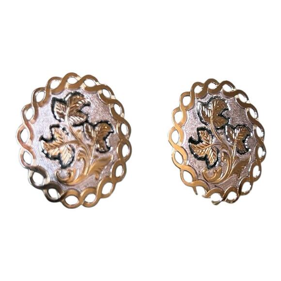 Montana Silversmiths Jewelry - Vintage Montana Silversmiths Oval Post Earrings Plant Leaves Preloved Western